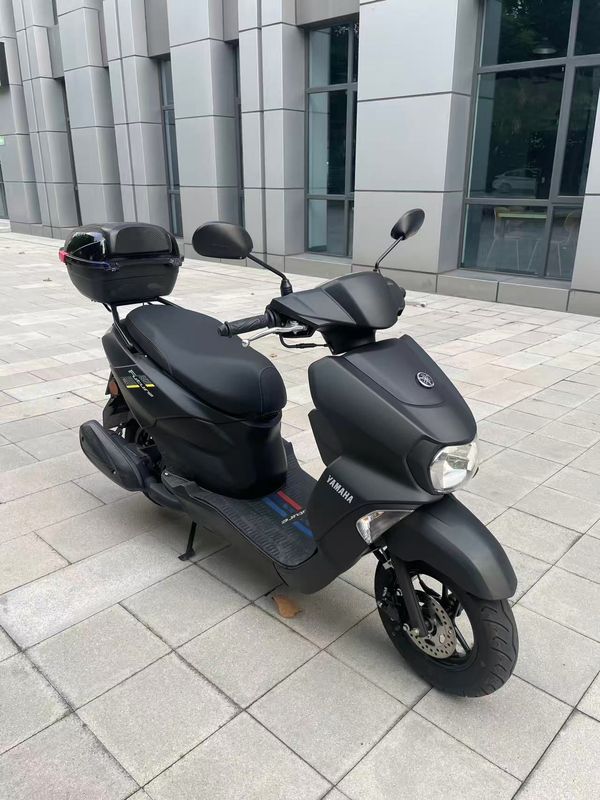 建设雅马哈 旭鹰125
