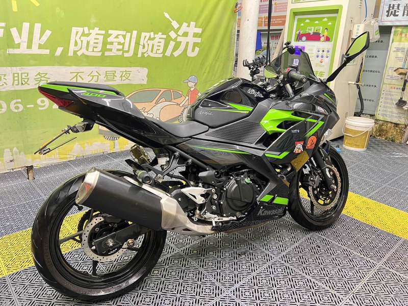 川崎 Ninja 400