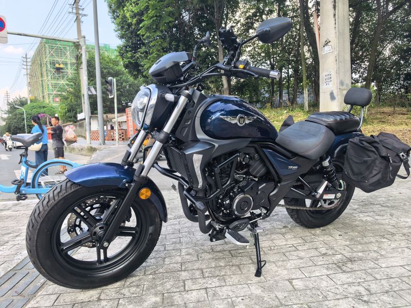 豪爵 TR300