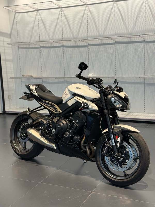 凯旋 Street Triple 765