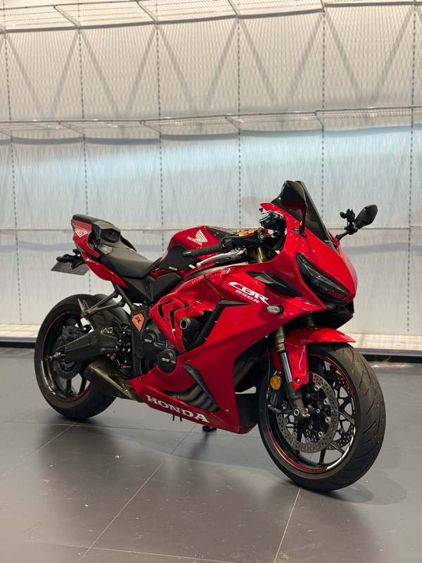 本田DREAMWING CBR650R