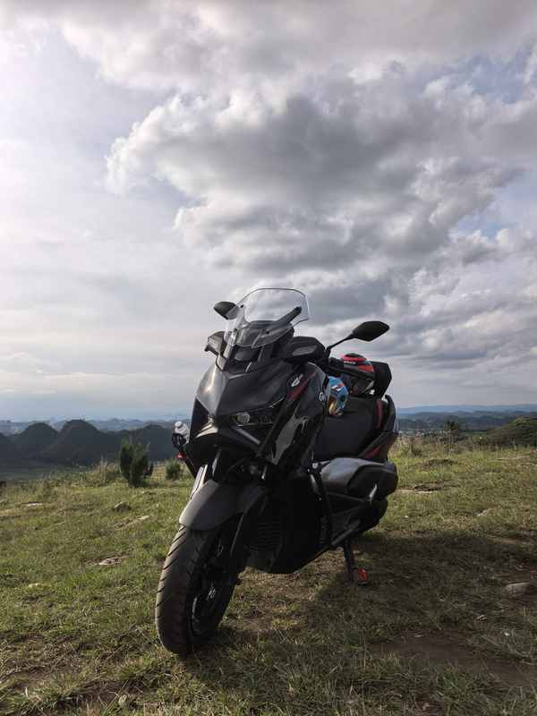 雅马哈 XMAX
