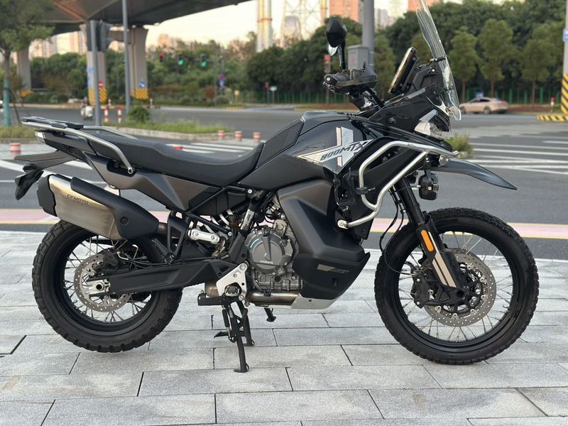 春风 800MT-X