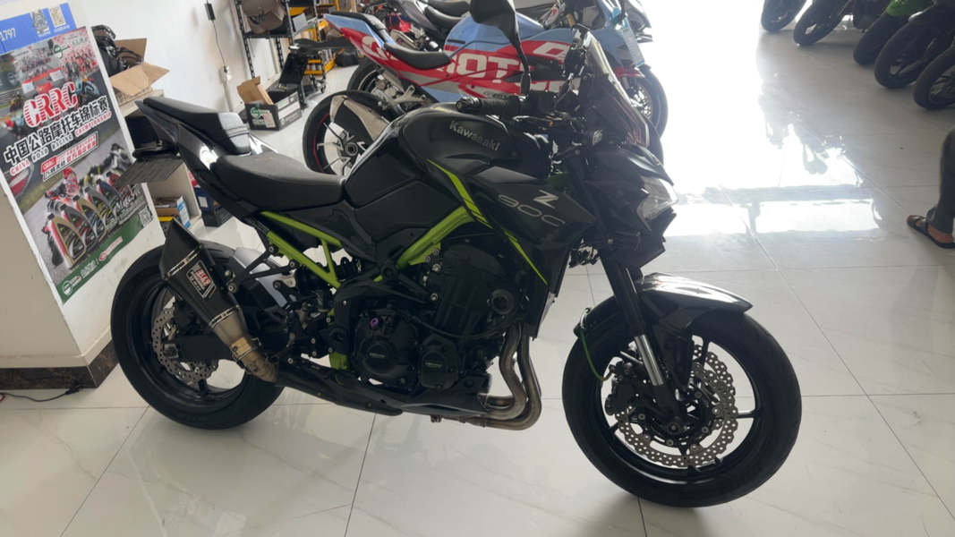 川崎 Z900