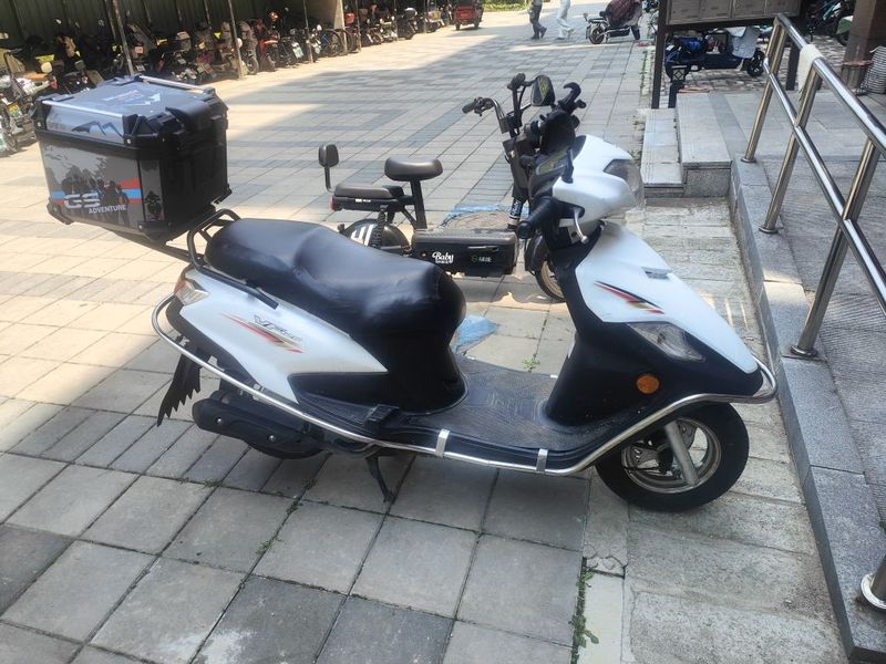 豪爵 VF125