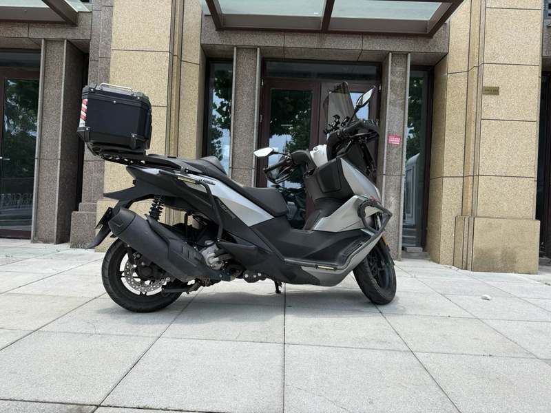 无极 SR250GT