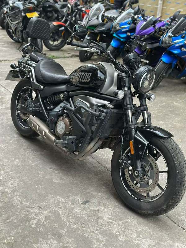 QJMOTOR 闪500S