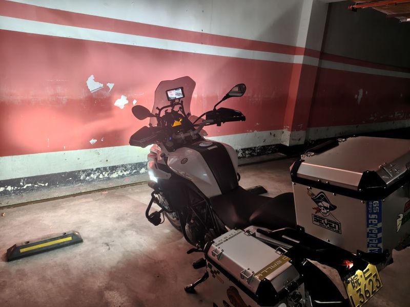 贝纳利 金鹏 TRK502