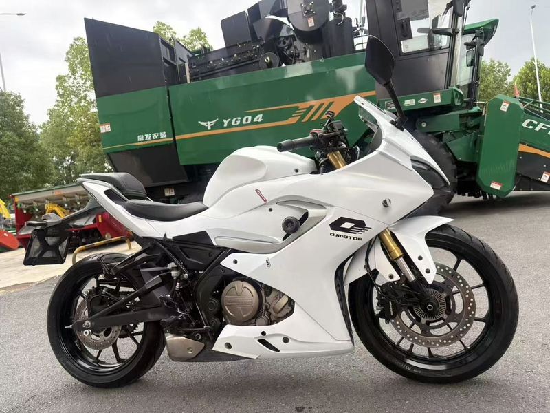 QJMOTOR 赛250