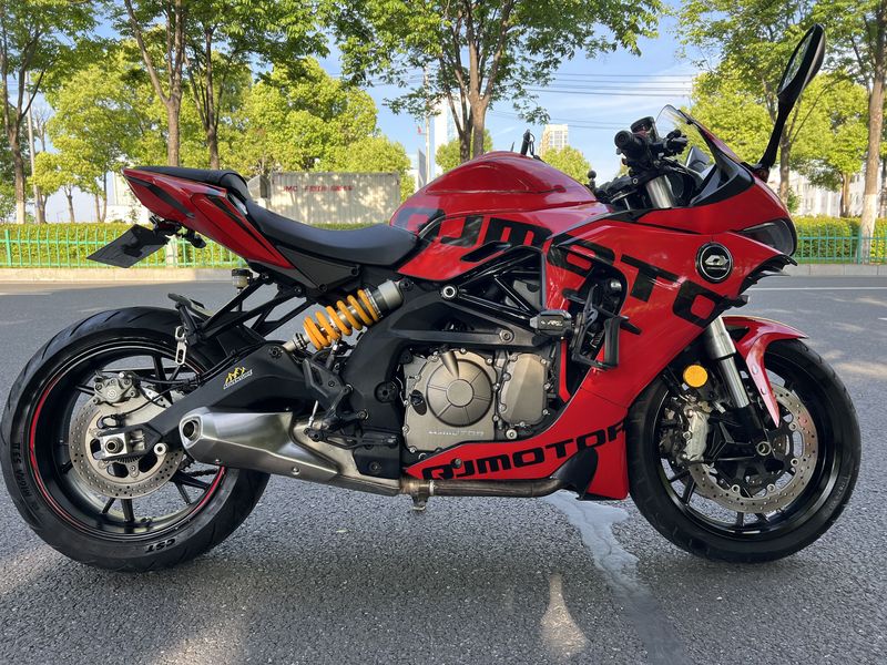 QJMOTOR 赛600