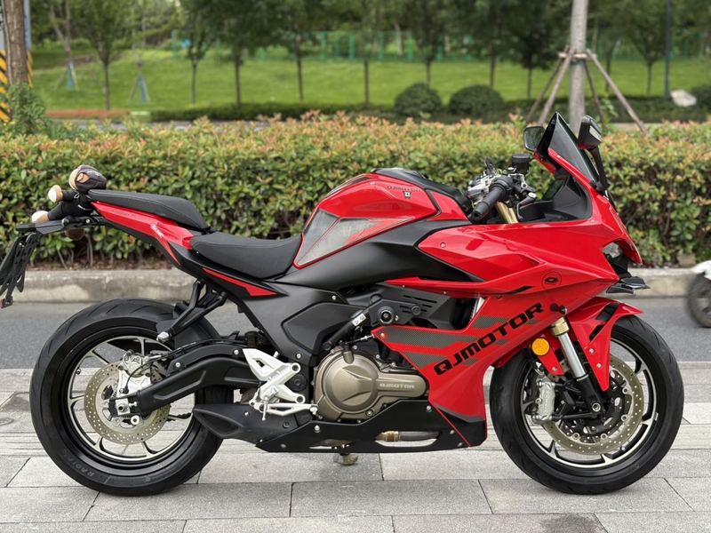 QJMOTOR 赛550
