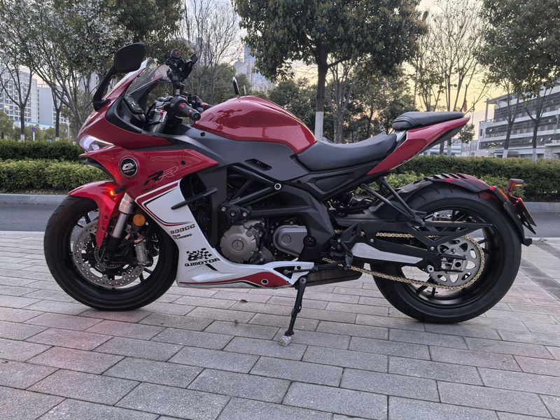 QJMOTOR 赛600