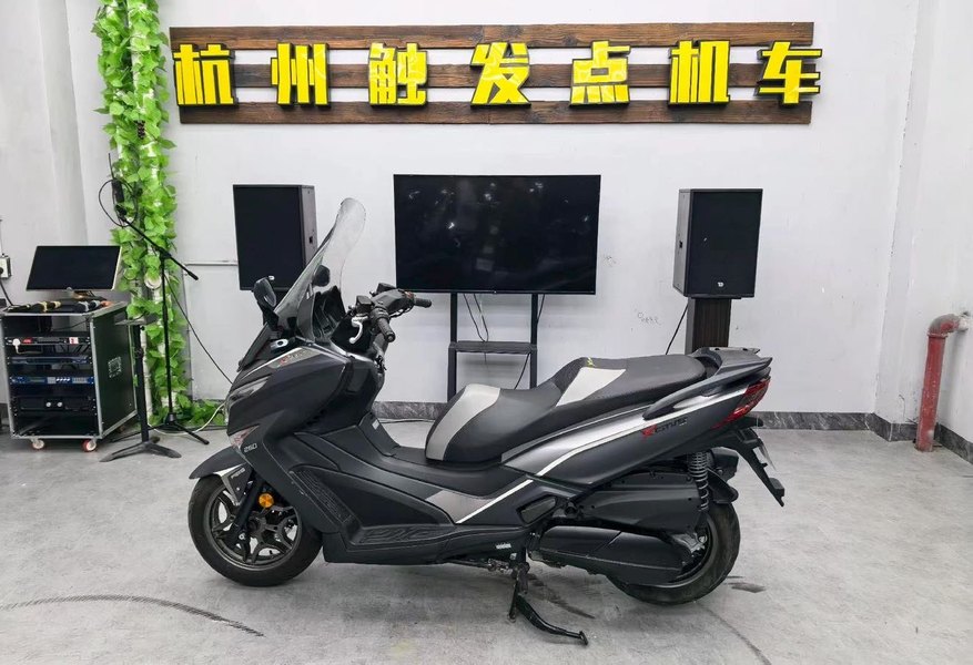 光阳 赛艇 250