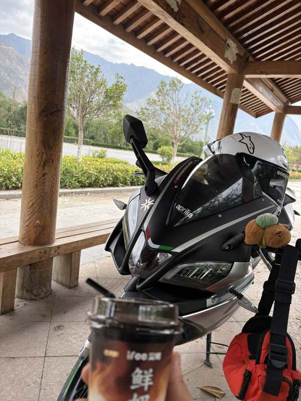 宗申阿普利亚 GPR250R