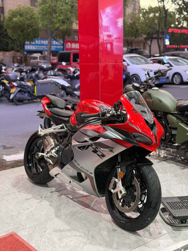 QJMOTOR QJ900GS-8D