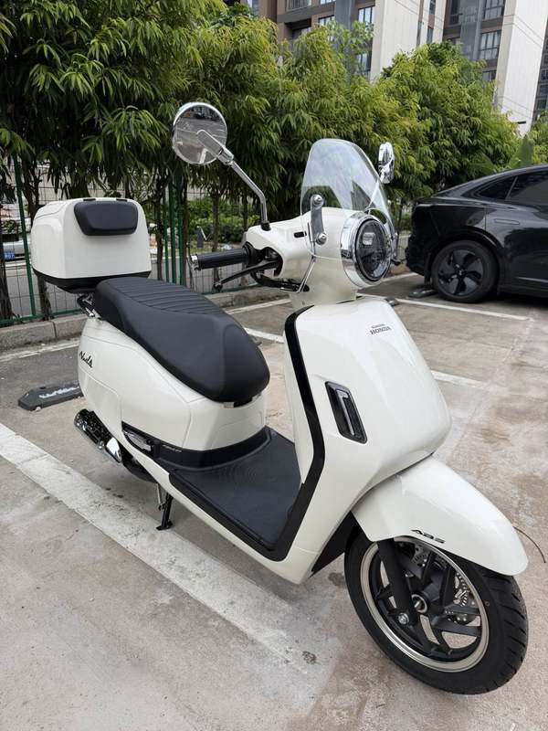 新大洲本田 NS125LA
