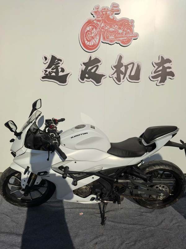 QJMOTOR 赛250