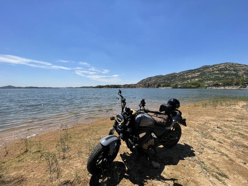 QJMOTOR 闪500S