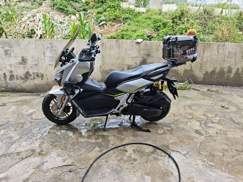 QJMOTOR 鸿250ADV