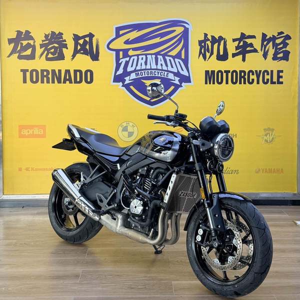 张雪机车 500F