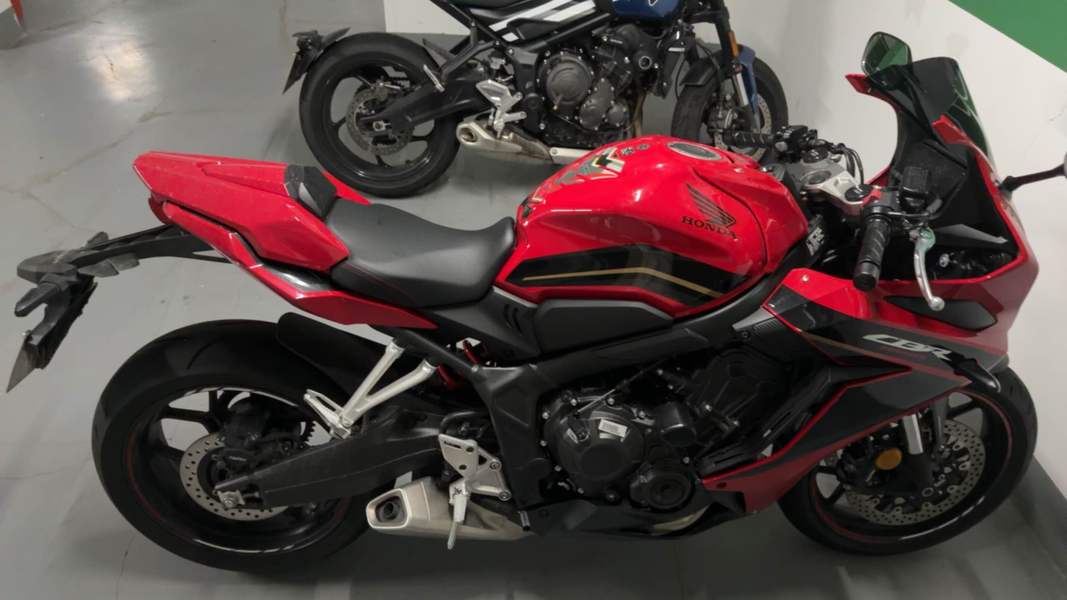 本田DREAMWING CBR650R