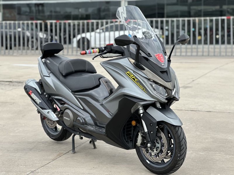 光阳 AK550