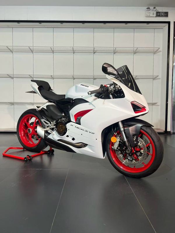杜卡迪 Panigale V2