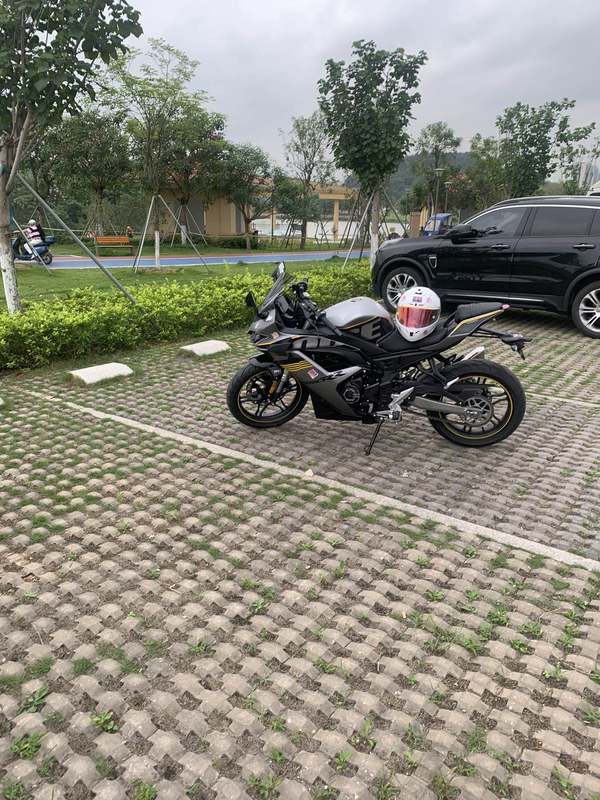 无极 250RR