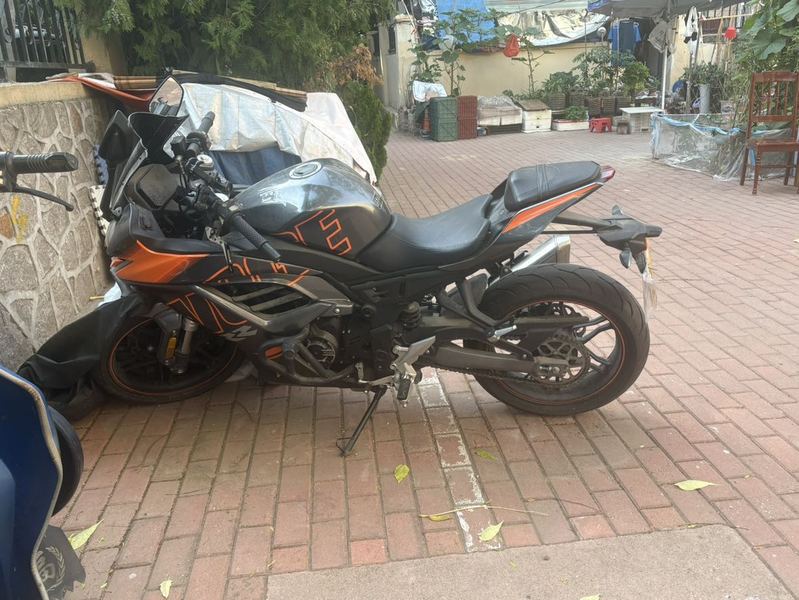 无极 250RR