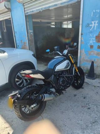 春风 700CL-X