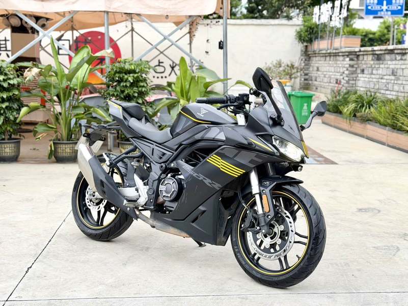 无极 250RR