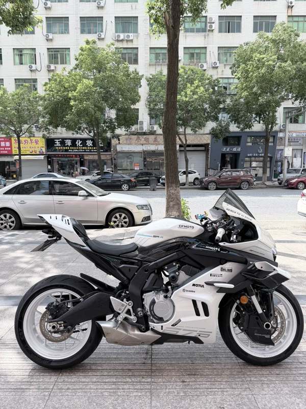 春风 675SR