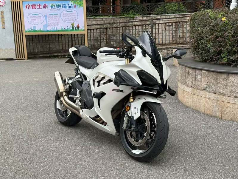 QJMOTOR 赛600
