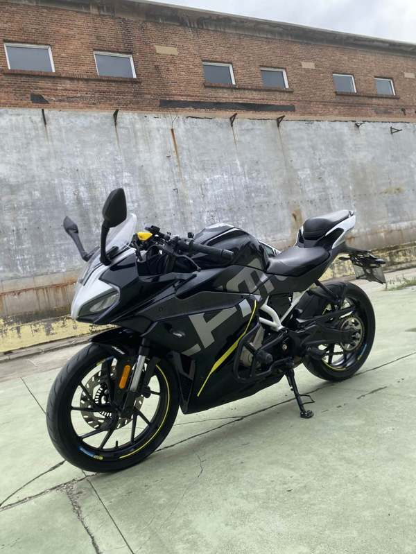 春风 250SR