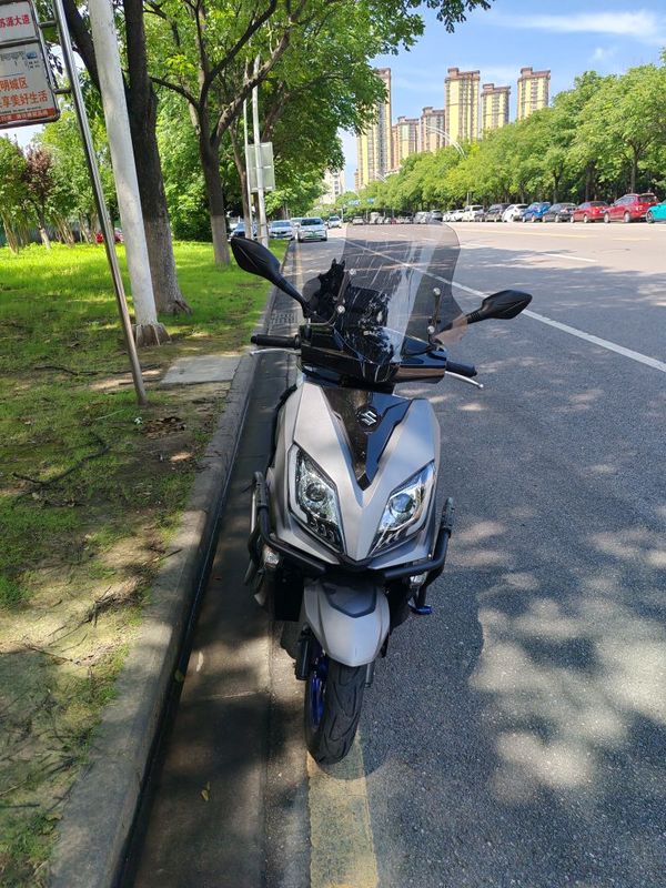 济南铃木 UY125