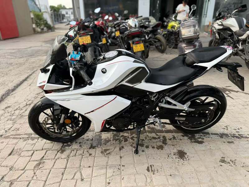 凯越 250RR 刺鸟