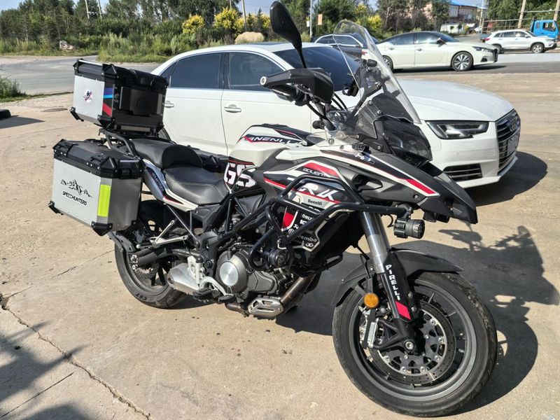 贝纳利 金鹏 TRK502