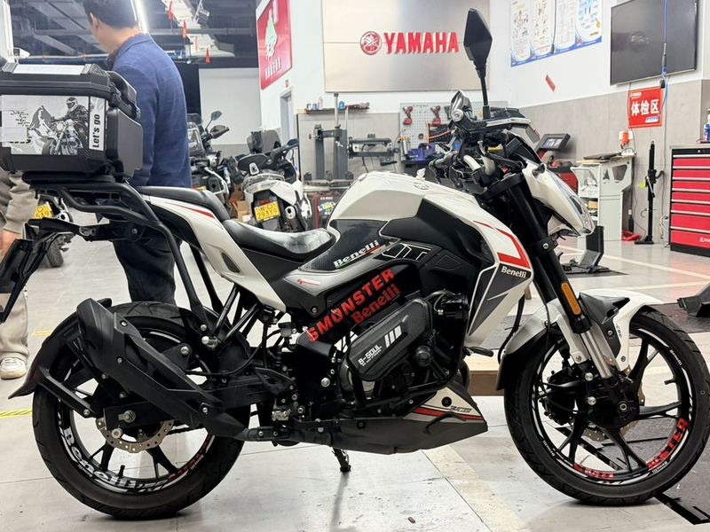 贝纳利 小迅龙 BN150S