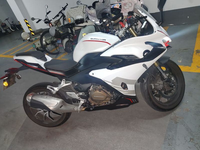 QJMOTOR 赛450