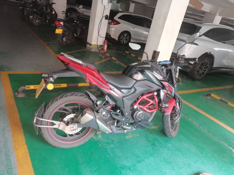 豪爵 DR150