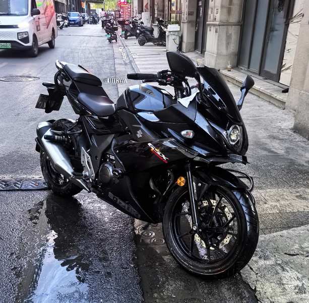 豪爵铃木 GSX250R
