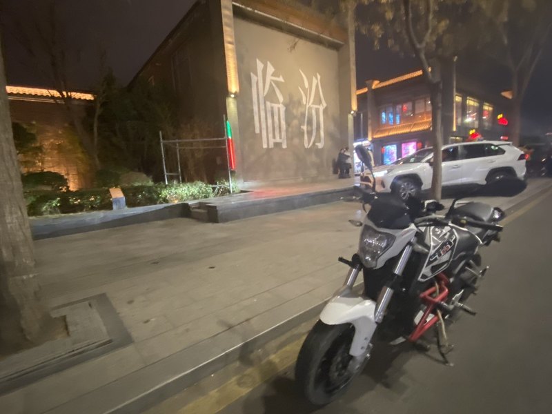 贝纳利 小黄龙 TNT 25