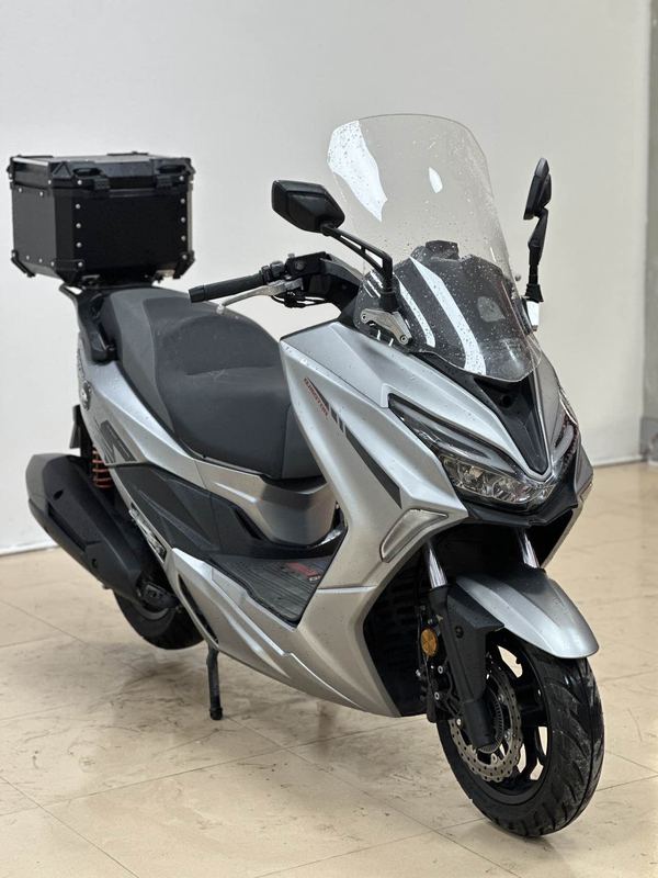 QJMOTOR 鸿250