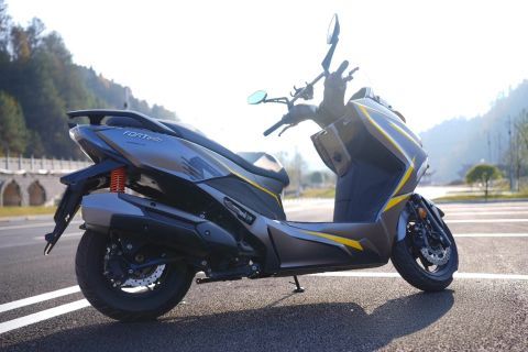 QJMOTOR 鸿250