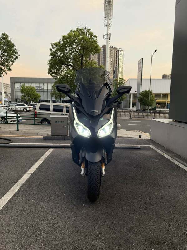 本田WING NSS350
