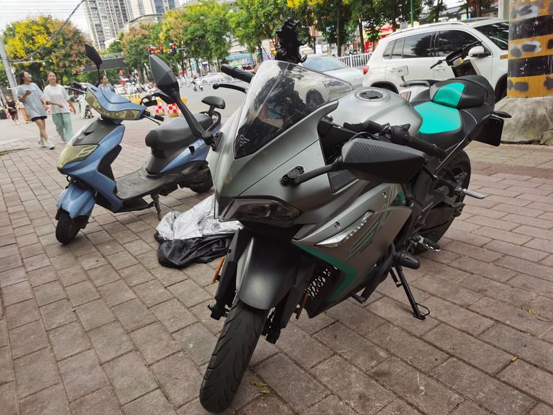 无极 300RR