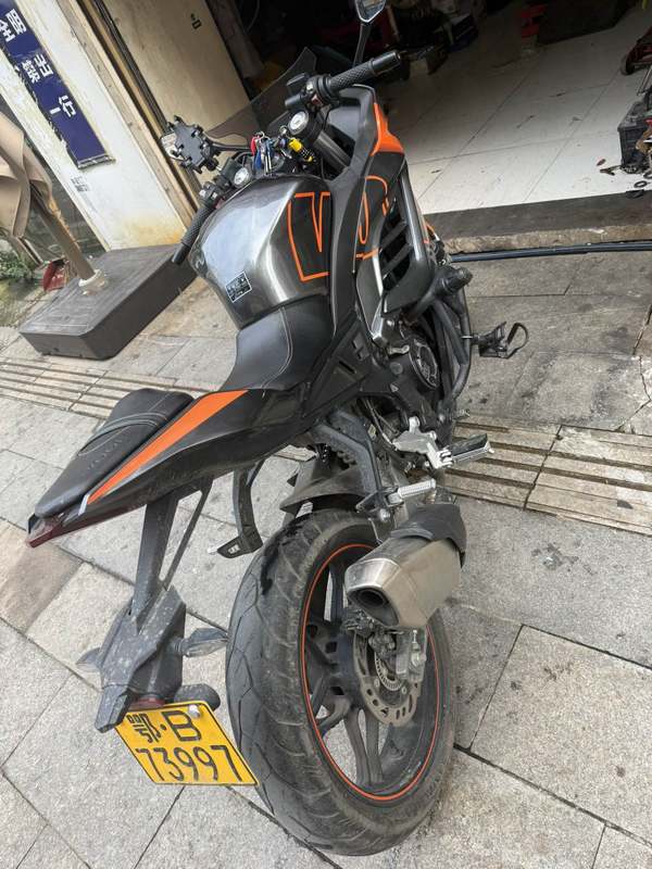 无极 250RR