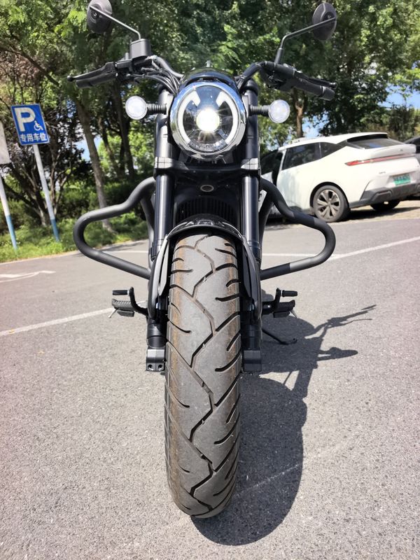 QJMOTOR 闪250