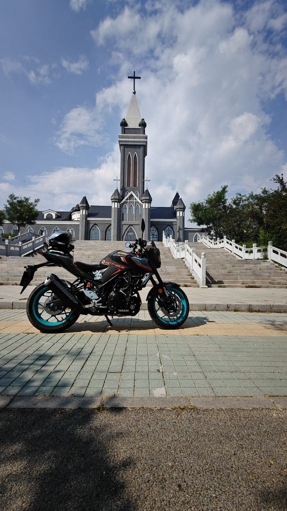 雅马哈 MT-03