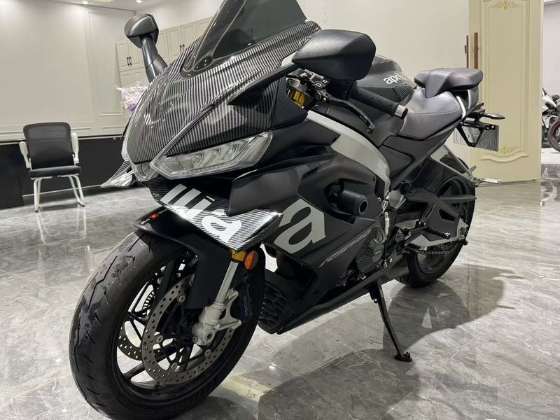 阿普利亚 RS 660 